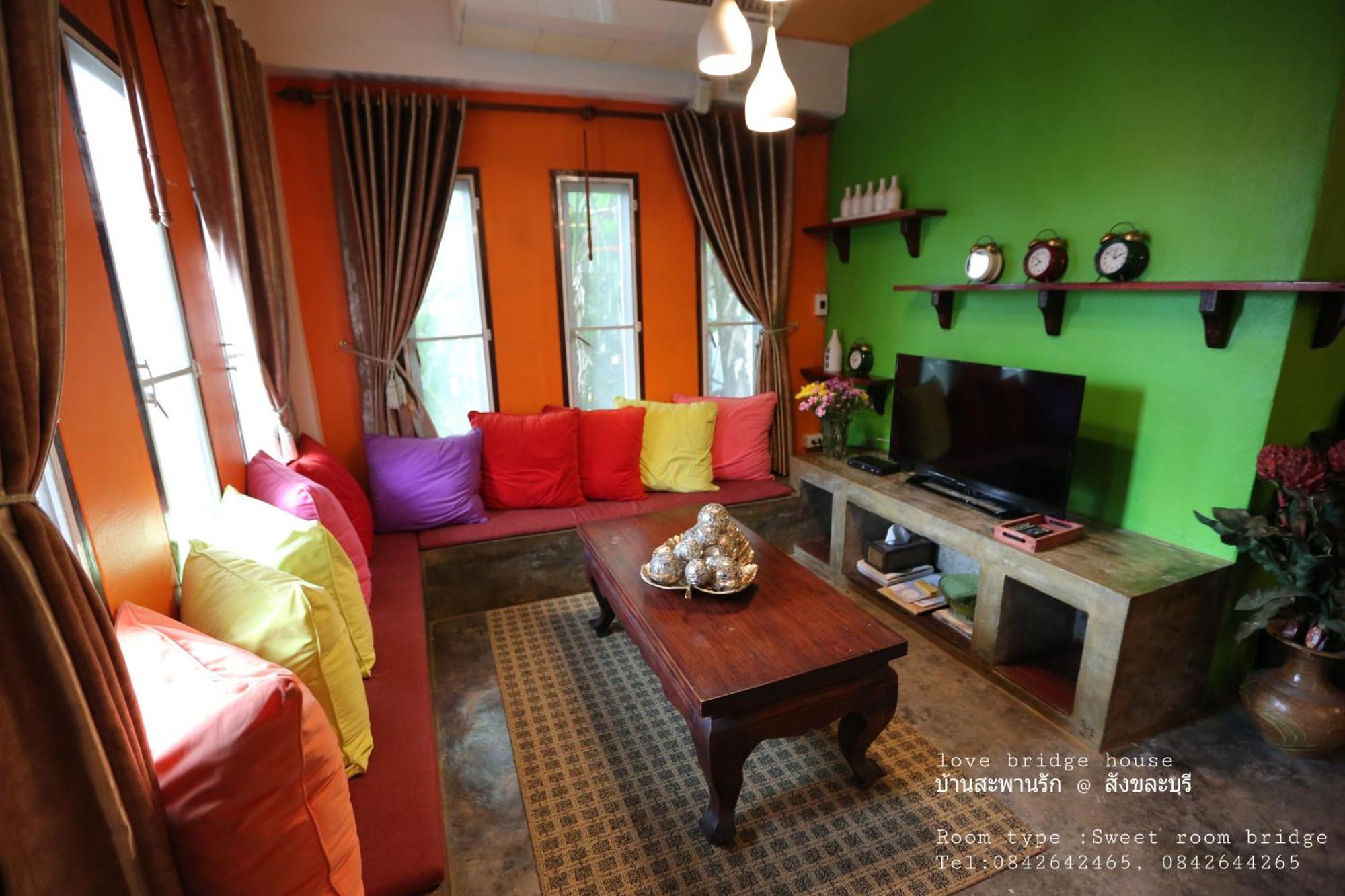 Love Bridge House บ้านสะพานรัก Sangkhla Buri Rum bild